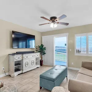 Surf And Racquet Club 101 Apartment